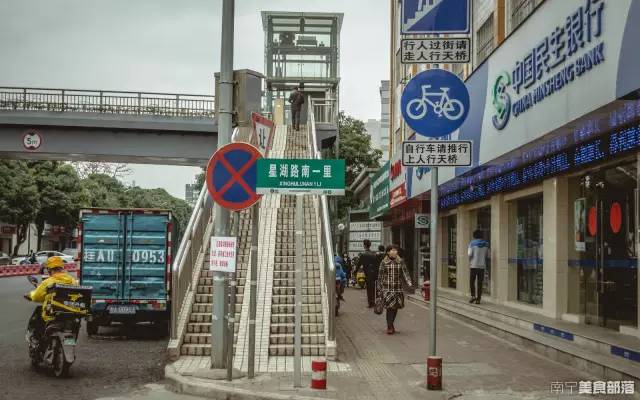 探秘小巷深处的特色小店，揭示执法单位最新改革背后的故事